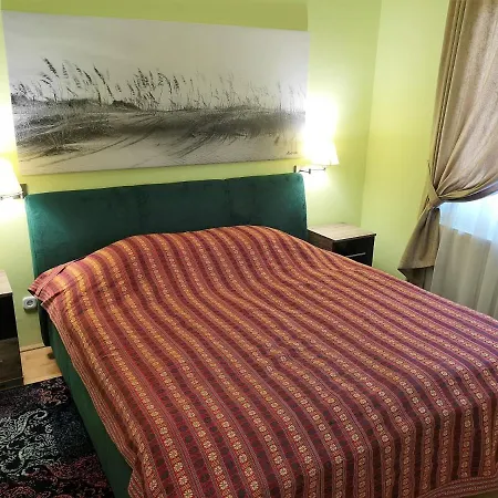 Apartment In Viktoria